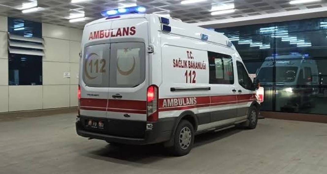 Yürek dayanmaz! Fabrikada makineye sıkışan işçi öldü 4